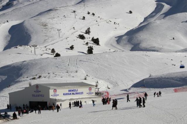 Nikfer Kayak Merkezi